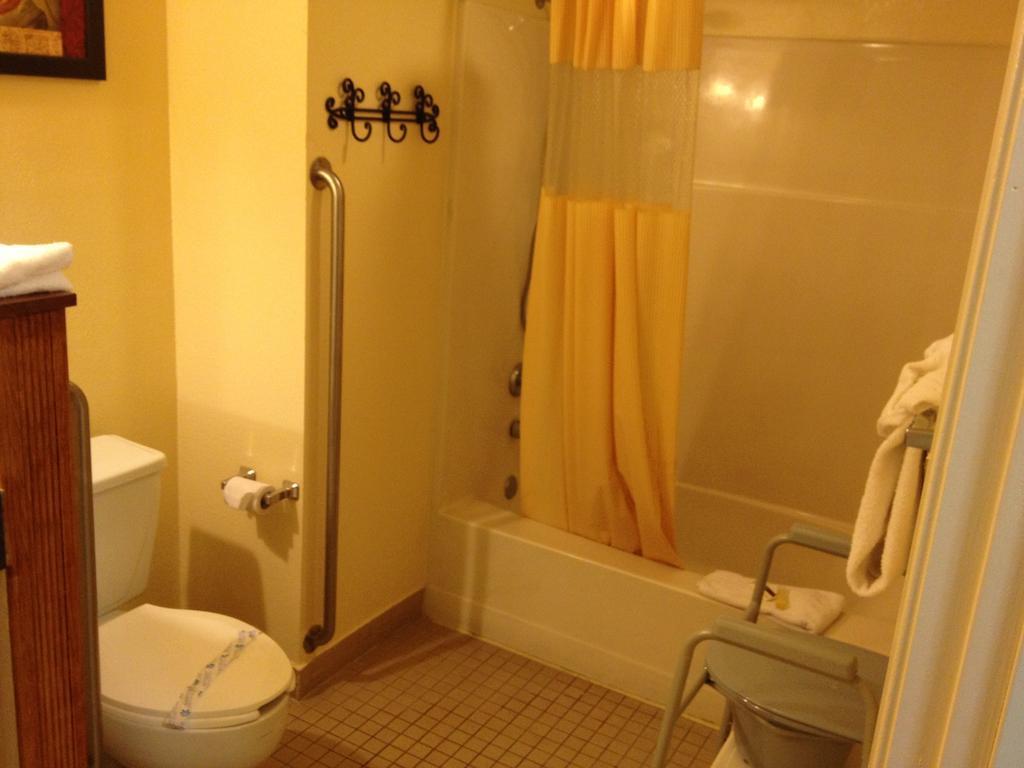 Park Avenue Inn & Suites Victorville Habitación foto